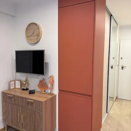 Apartment French Riviera Chic Cocoon - Pool, Beach, Parking